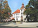 Třeboň, Zámek z nádvoří