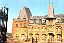 Hradec nad Moravicí, Červený zámek